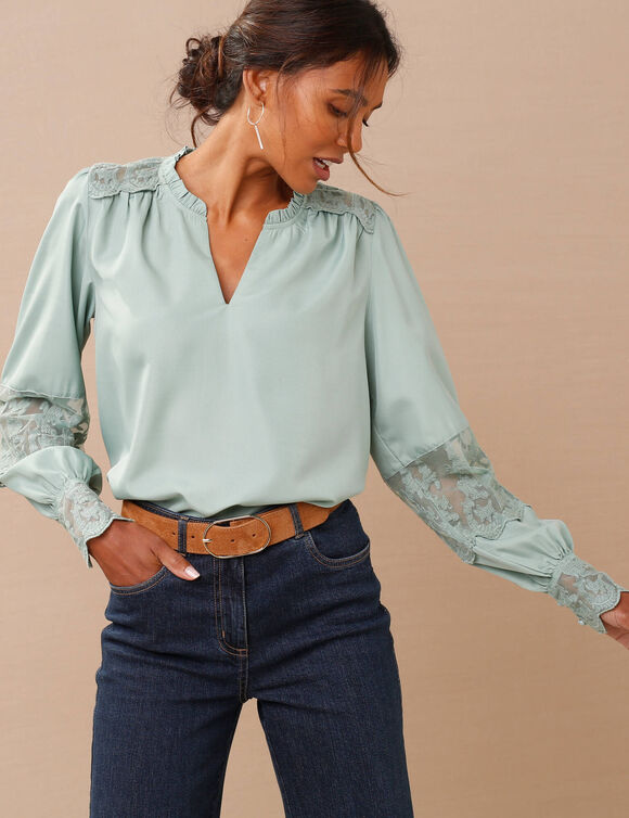 Blouse dentelle manches longues blousantes (vert grisé) Blouse dentelle manches longues blousantes (vert grisé)